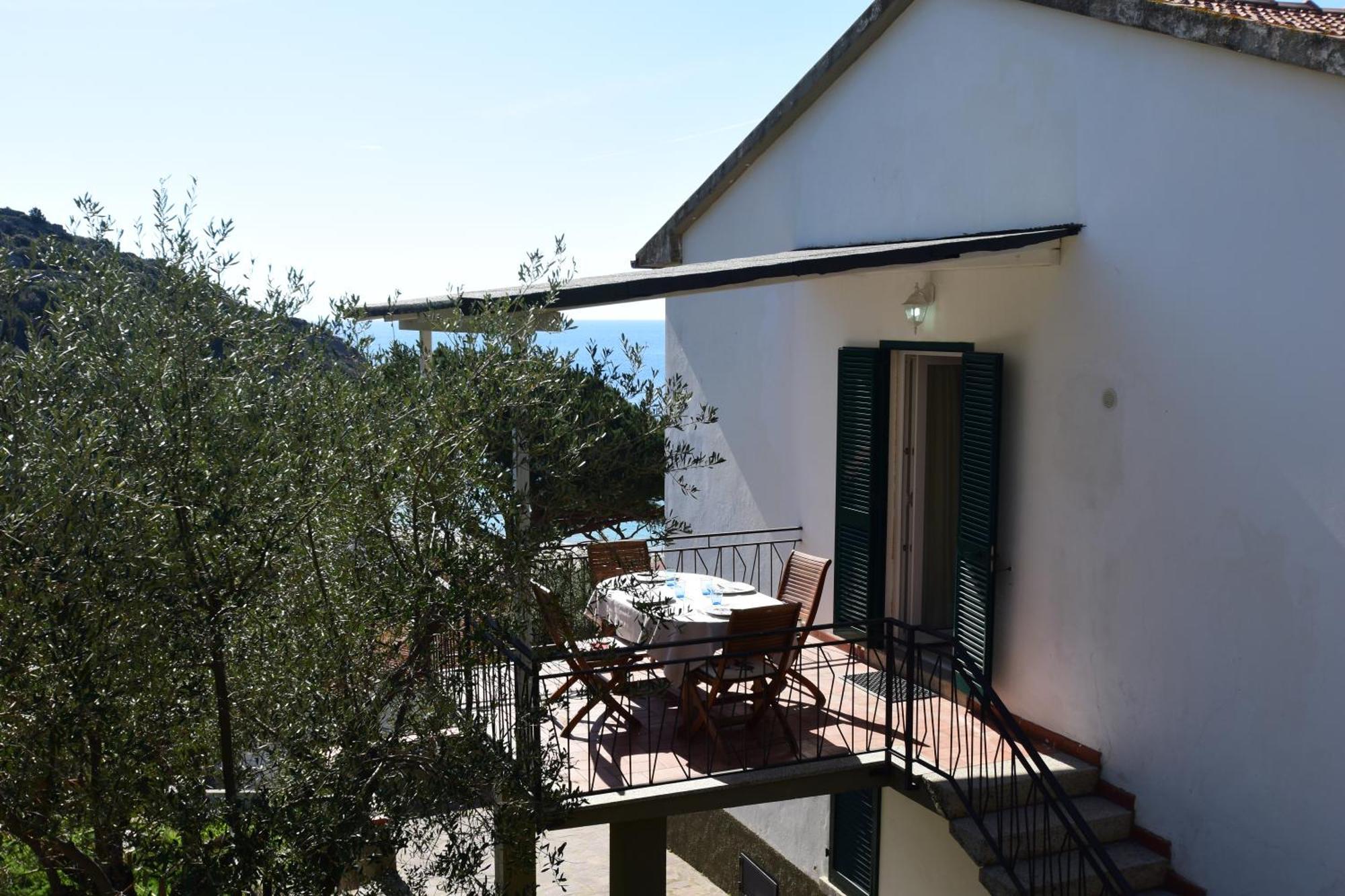 Appartamenti Cavoli - Vista Mare Con Terrazze, Clima E Posti Auto Spiaggia di Cavoli Exterior foto