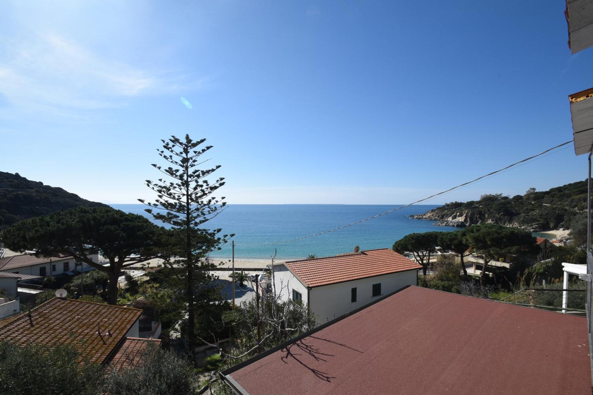 Appartamenti Cavoli - Vista Mare Con Terrazze, Clima E Posti Auto Spiaggia di Cavoli Exterior foto